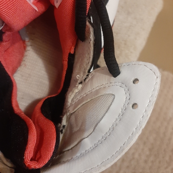 Jordan sneakers size 3y - Picture 5 of 14